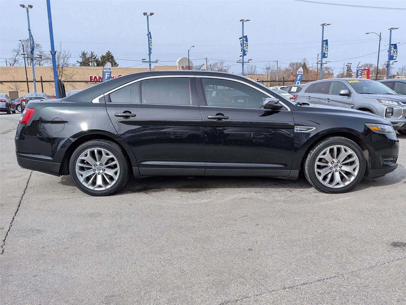 2019 Ford Taurus Limited