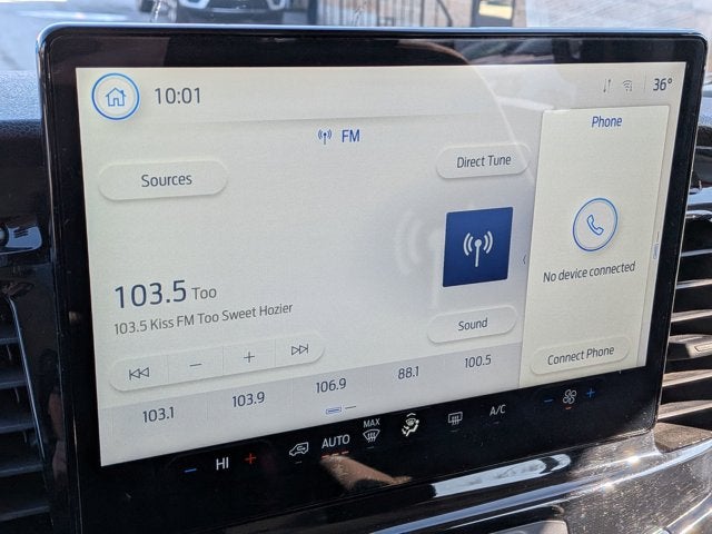 2023 Ford Transit 15 Passenger Wagon XLT