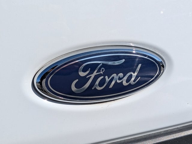 2023 Ford Transit 15 Passenger Wagon XLT