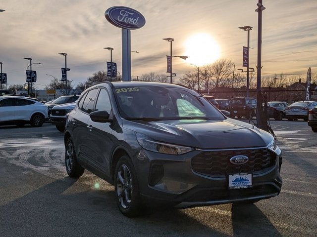 2025 Ford Escape ST-Line