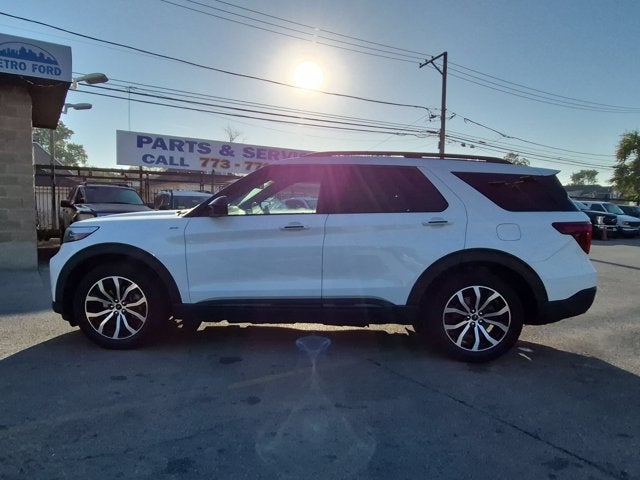 2023 Ford Explorer ST-Line