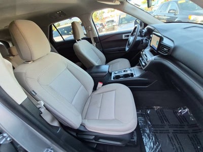 2023 Ford Explorer Base