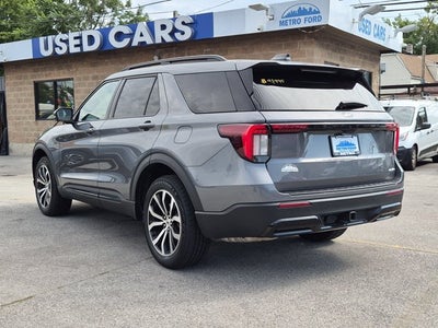 2025 Ford Explorer ST-Line