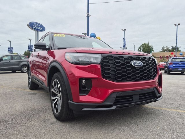 2025 Ford Explorer ST-Line
