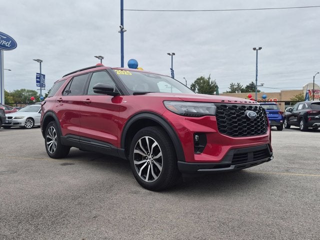 2025 Ford Explorer ST-Line