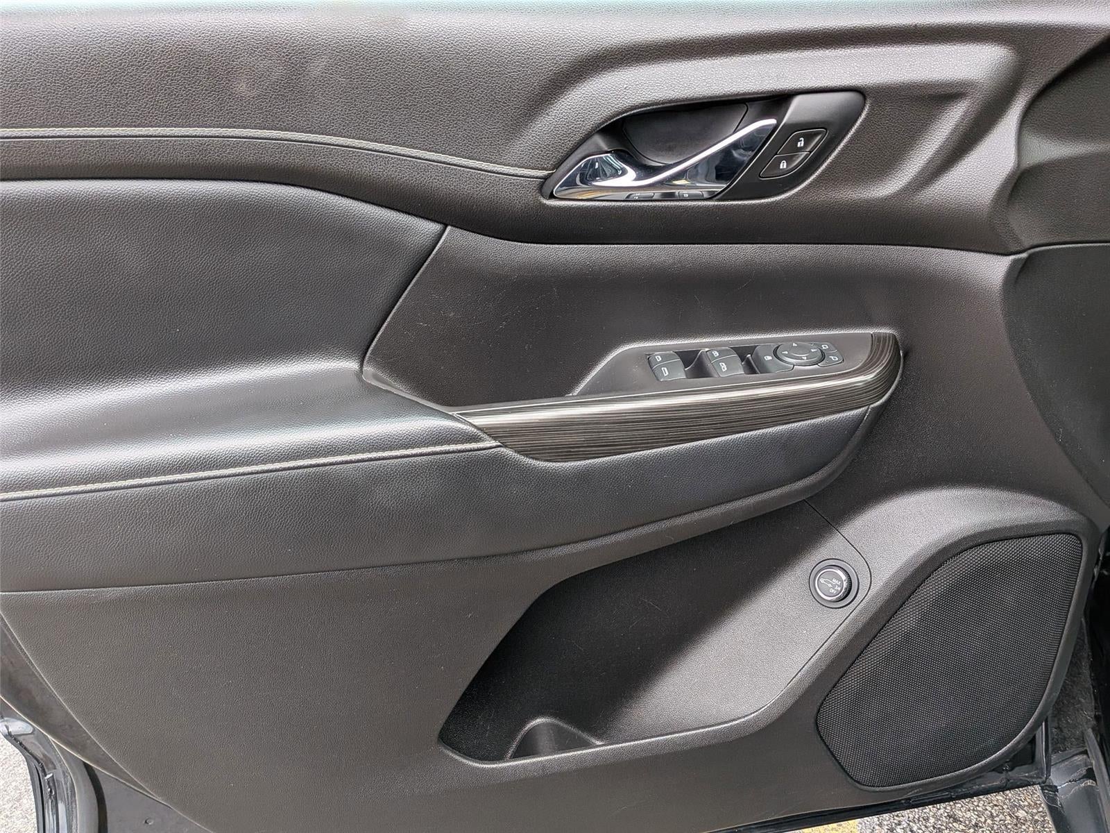 2020 GMC Acadia SLT