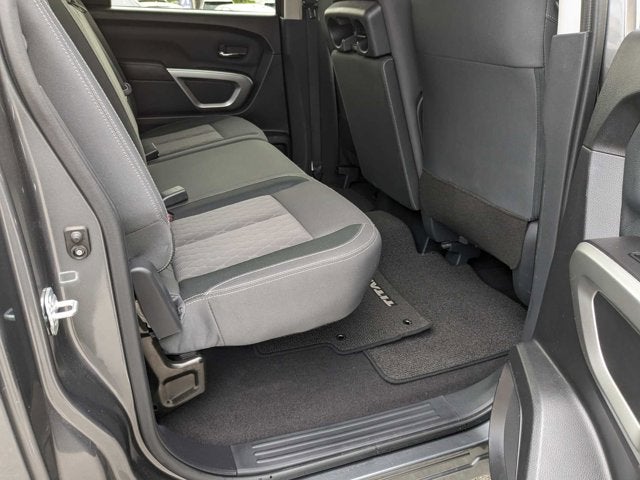 2023 Nissan Titan SV