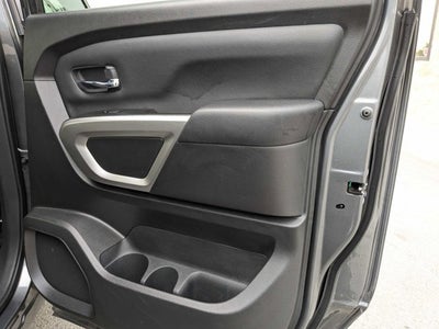 2023 Nissan Titan SV