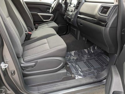 2023 Nissan Titan SV