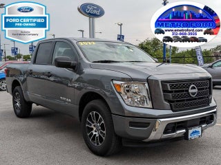 2023 Nissan Titan SV
