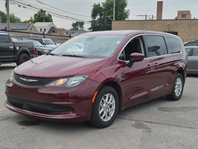 2023 Chrysler Voyager LX