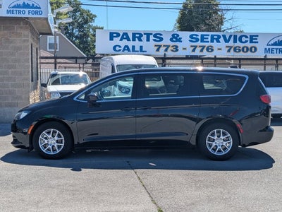 2023 Chrysler Voyager LX