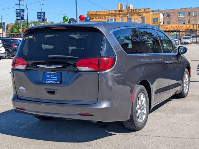 2023 Chrysler Voyager LX