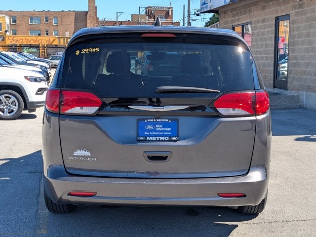 2023 Chrysler Voyager LX