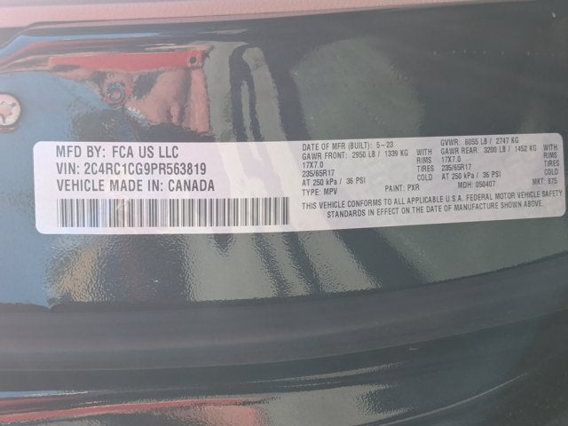 2023 Chrysler Voyager LX