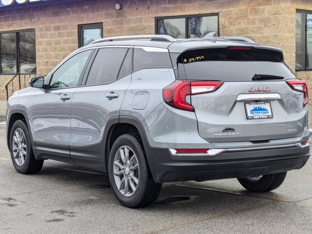 2024 GMC Terrain SLT
