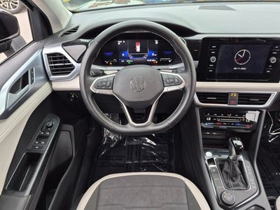 2025 Volkswagen Taos SE