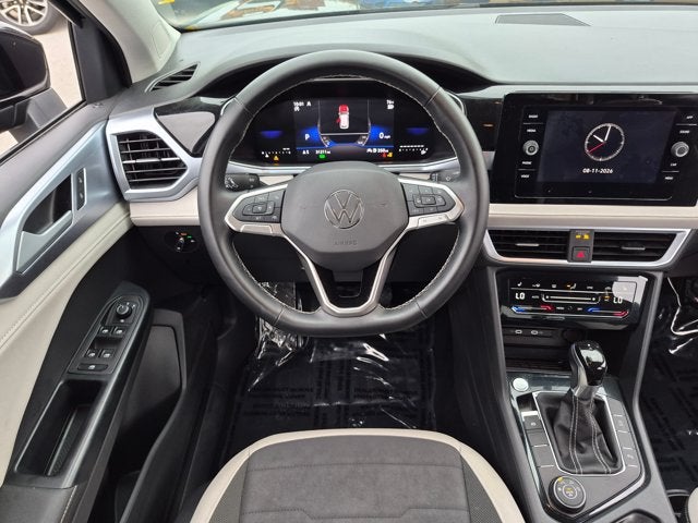 2025 Volkswagen Taos SE