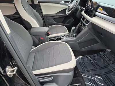 2025 Volkswagen Taos SE