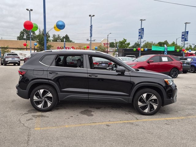 2025 Volkswagen Taos SE