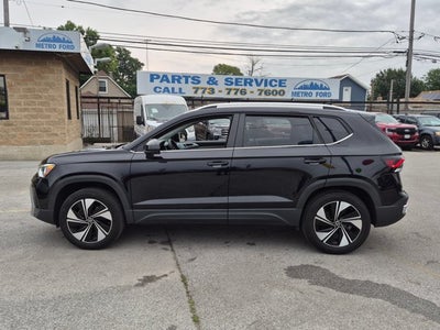 2025 Volkswagen Taos SE