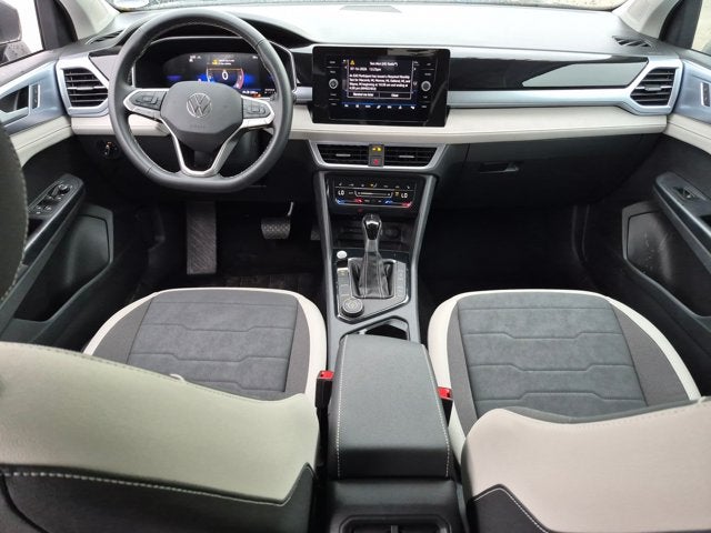 2025 Volkswagen Taos SE