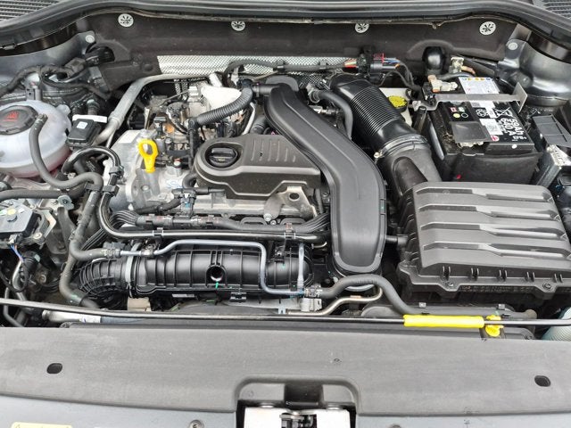 2025 Volkswagen Taos SE