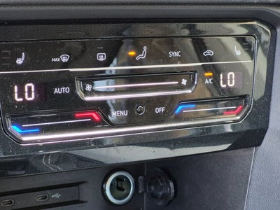 2025 Volkswagen Taos SE
