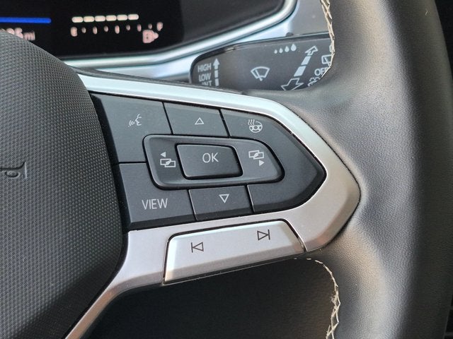 2025 Volkswagen Taos SE