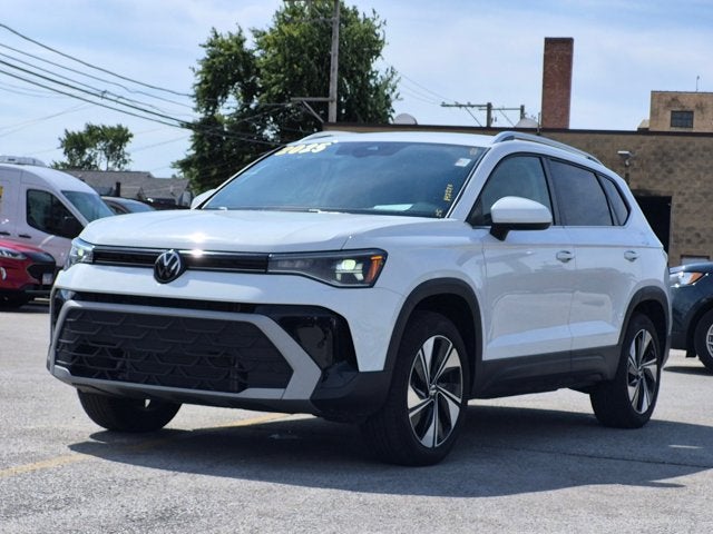 2025 Volkswagen Taos SE