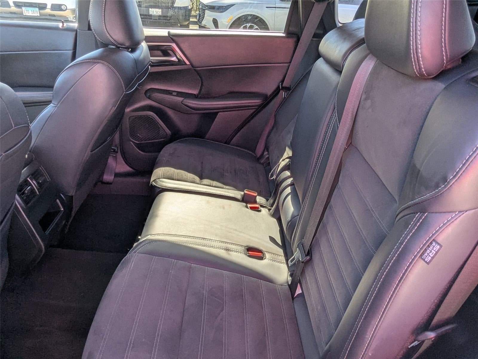 2024 Mitsubishi Outlander SE