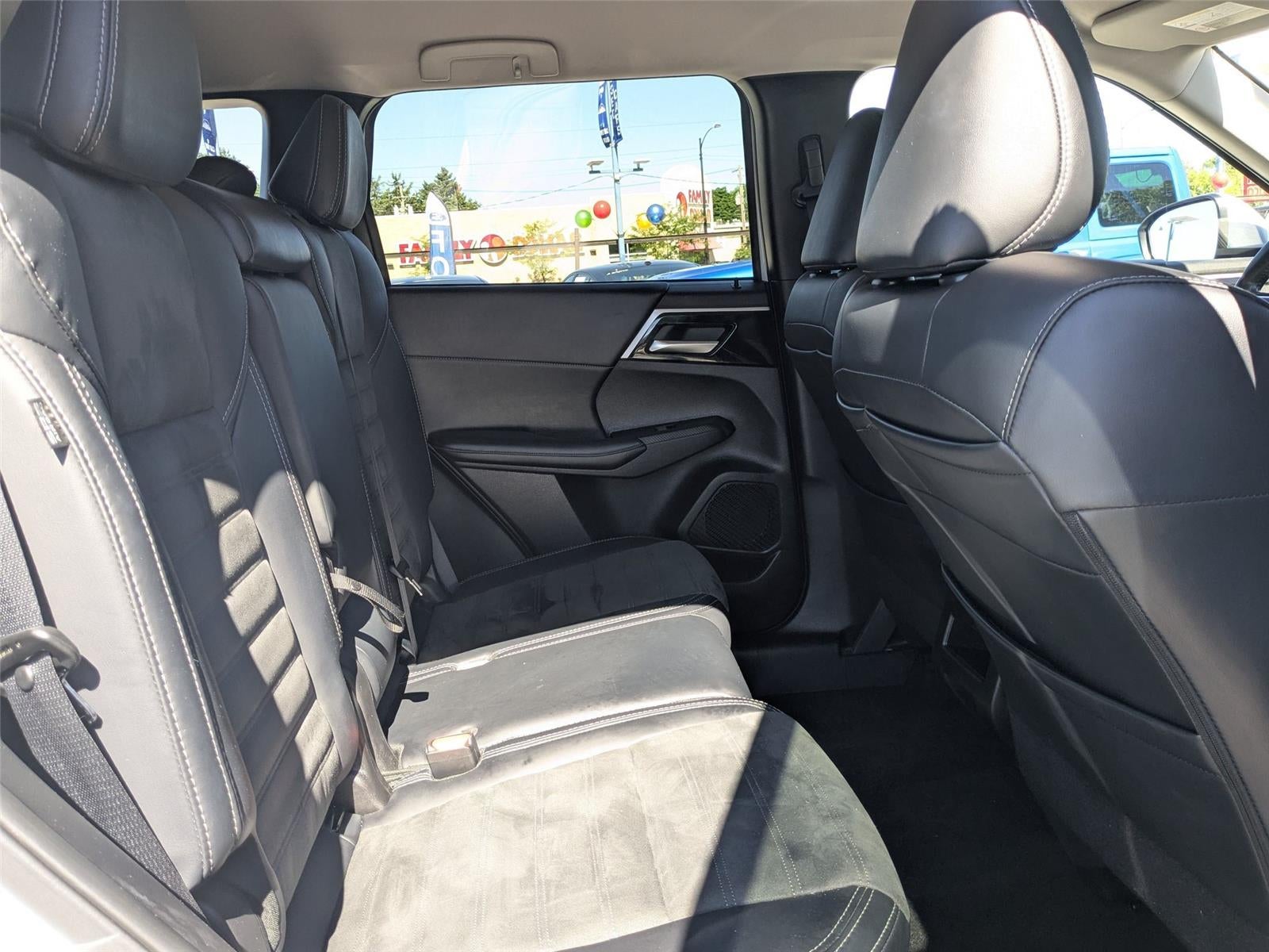2024 Mitsubishi Outlander SE