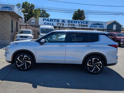2024 Mitsubishi Outlander SE