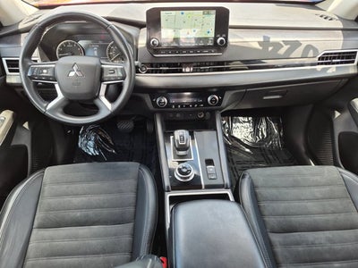2024 Mitsubishi Outlander SE