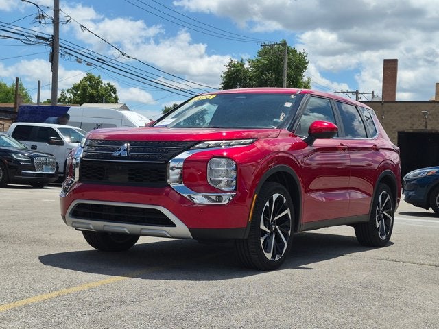 2024 Mitsubishi Outlander SE