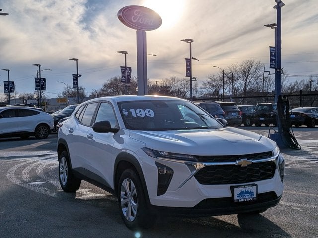 2025 Chevrolet Trax LS