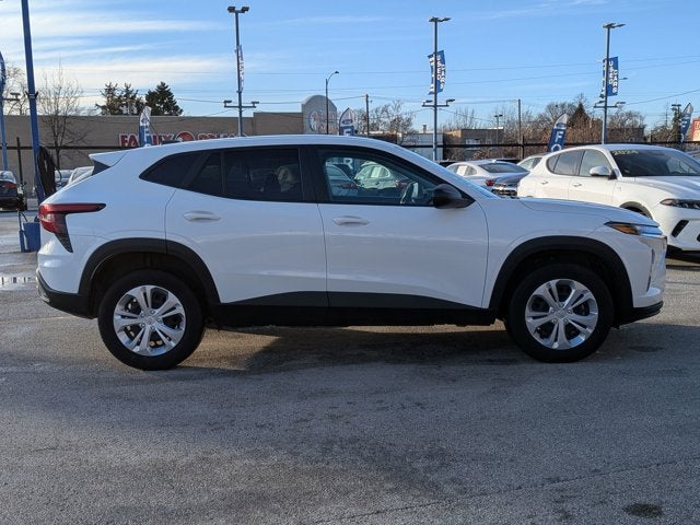 2025 Chevrolet Trax LS