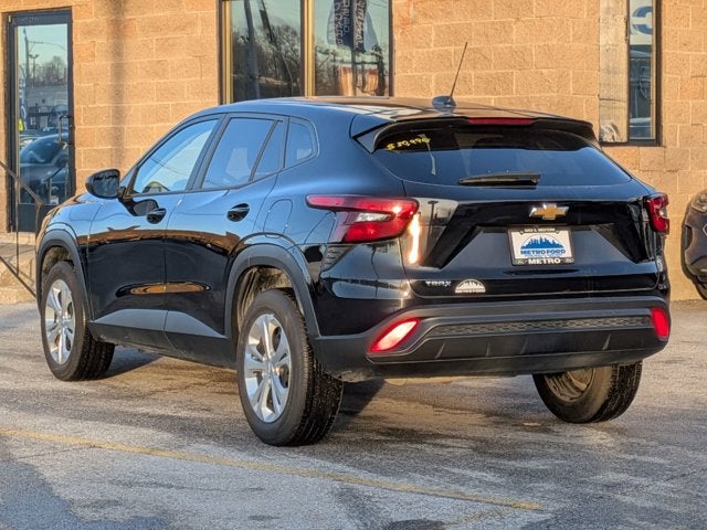 2025 Chevrolet Trax LS