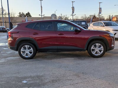 2025 Chevrolet Trax LS