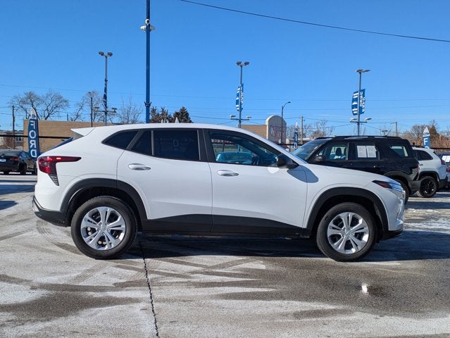 2025 Chevrolet Trax LS