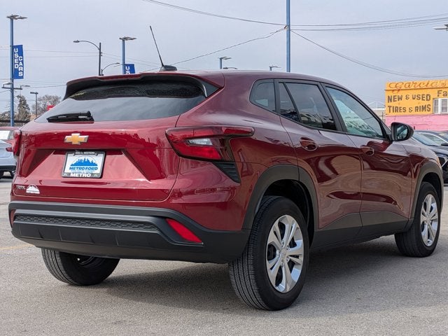 2025 Chevrolet Trax LS